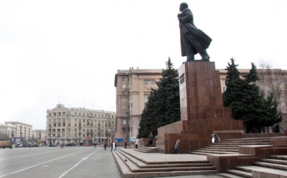 Благоустройство площади революции в Челябинске завершится в октябре