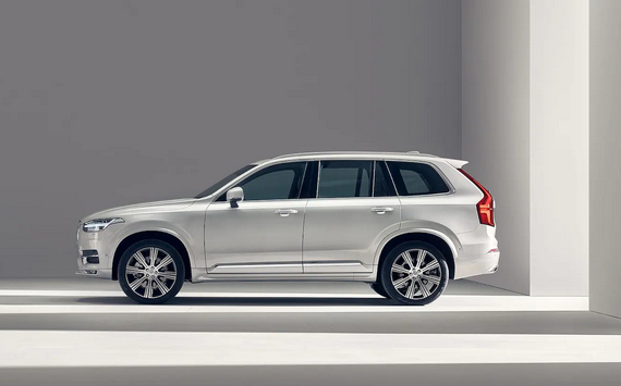 ВТБ Лизинг предлагает гибридный внедорожник Volvo XC90 Recharge с выгодой до 12%