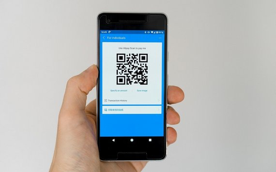 ВТБ запускает переводы по QR-коду