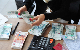 В Челябинске обратились за льготными кредитами на выплату зарплаты 374 компании