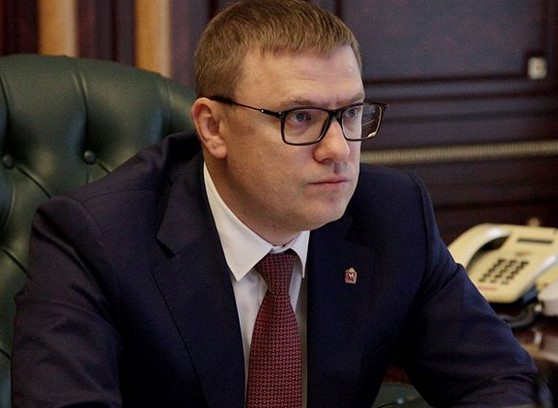 Губернатор Алексей Текслер открыл сезон в Молодёжном театре